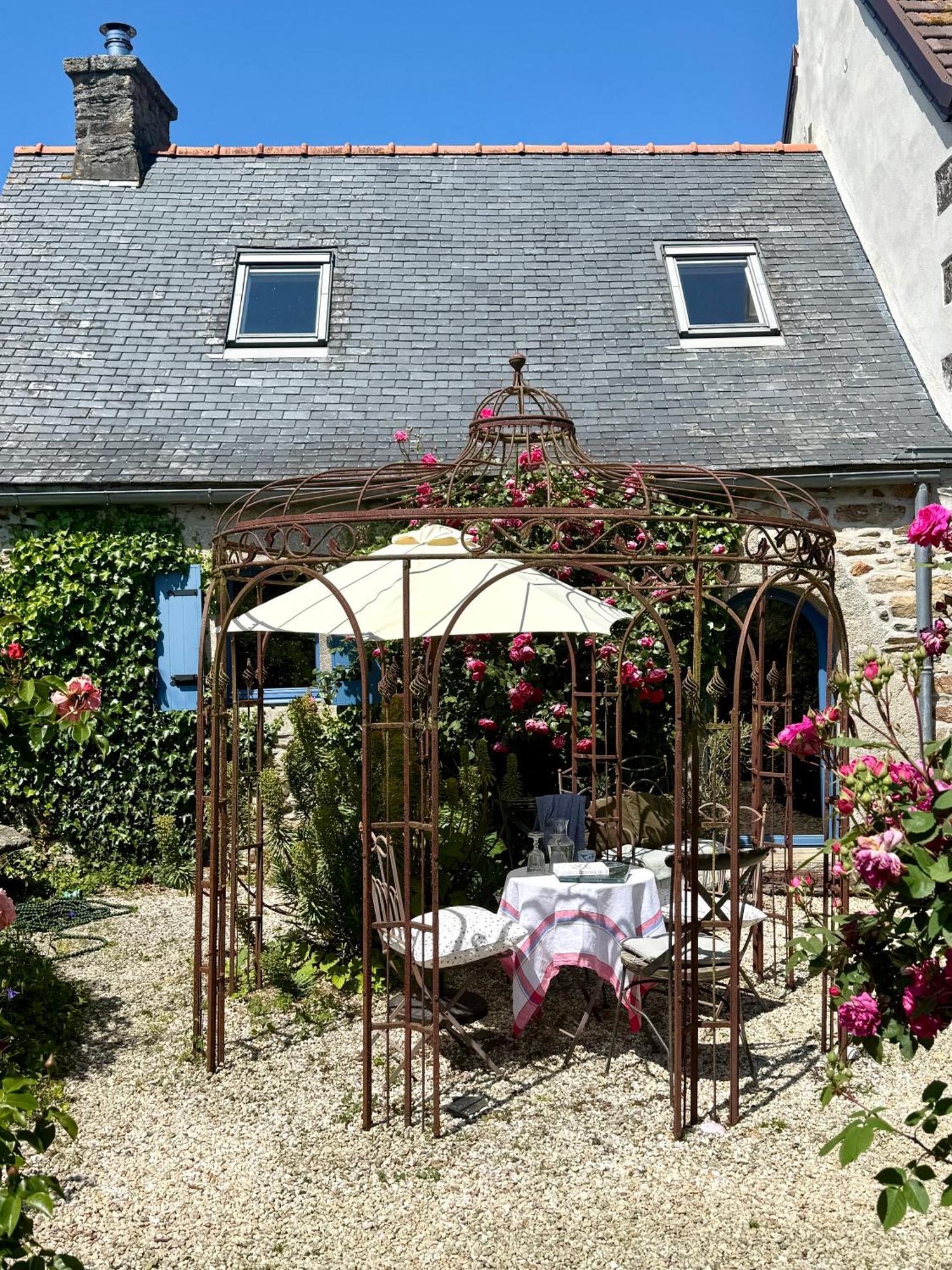 Chez Nosch Bed & Breakfast Plouegat-Guerand Exterior photo