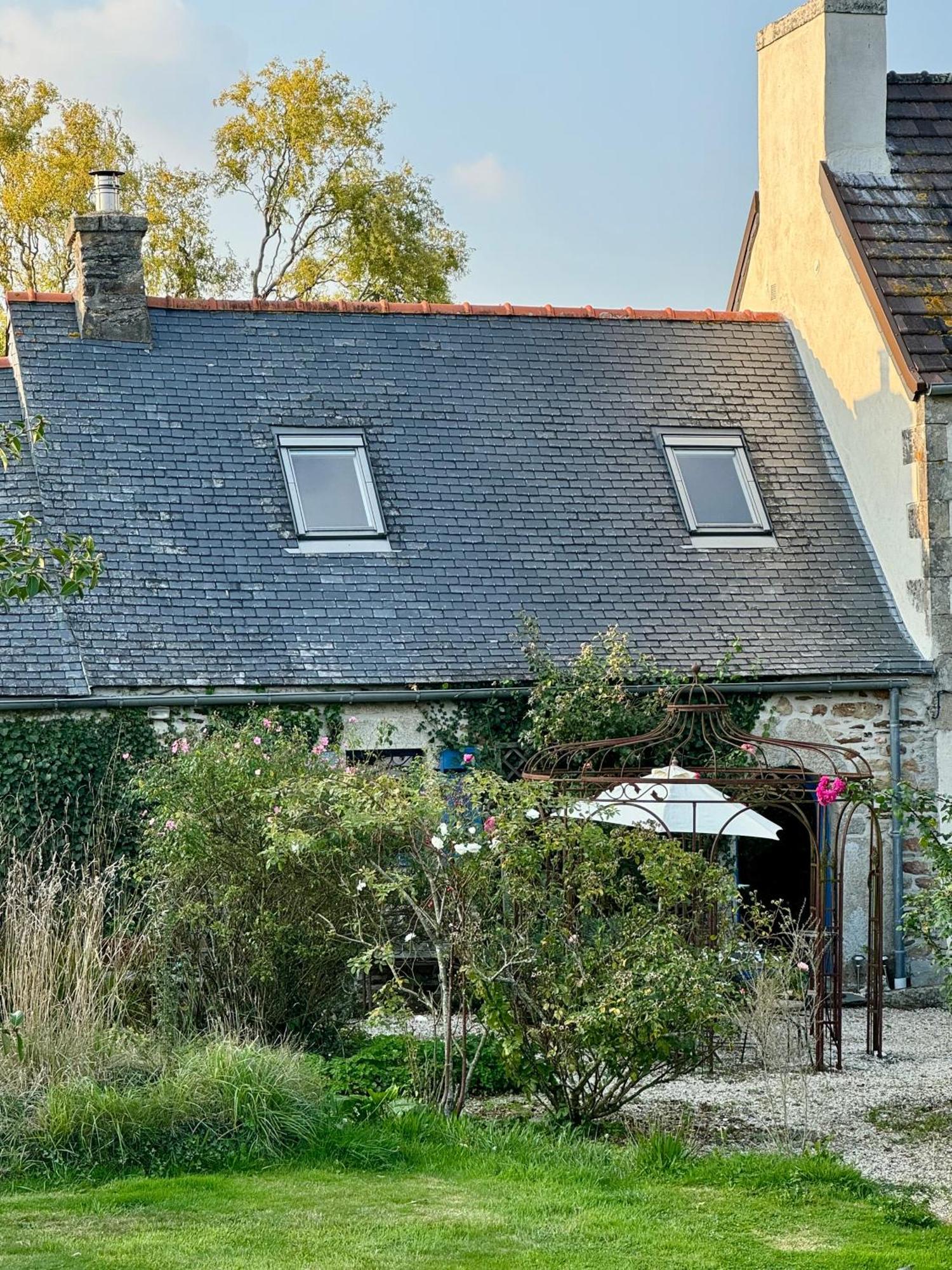 Chez Nosch Bed & Breakfast Plouegat-Guerand Exterior photo